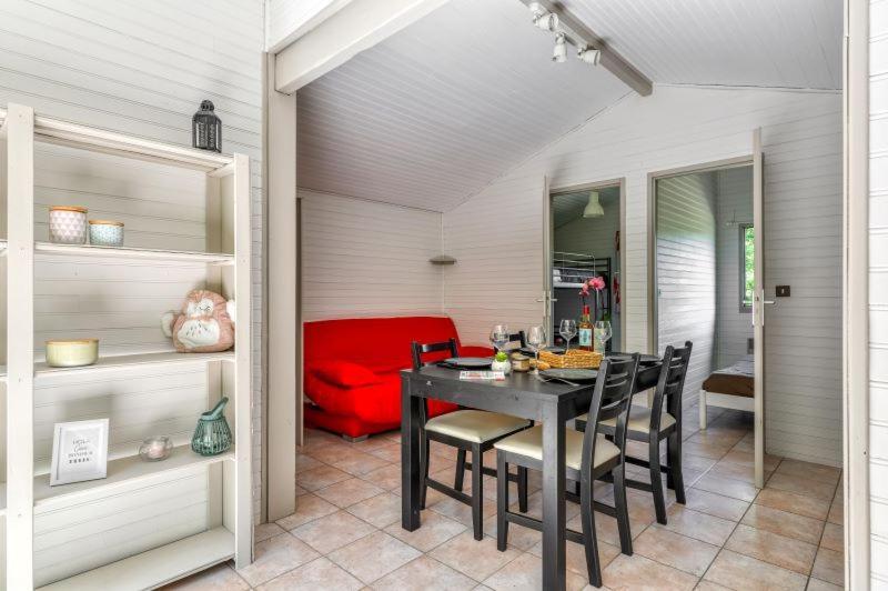 Camping La Serre Aigues-Vives (Ariege) Exterior foto